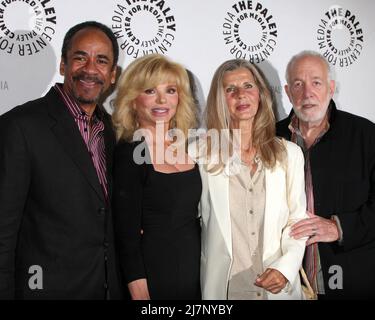 LOS ANGELES - JUN 4: Tim Reid, Loni Anderson, Jan Smithers, Howard Hesseman bei The Baby, If You've ever Wondered: A WKRP in Cincinnati Reunion at Paley Center for Media on June 4, 2014 in Beverly Hills, CA Stockfoto