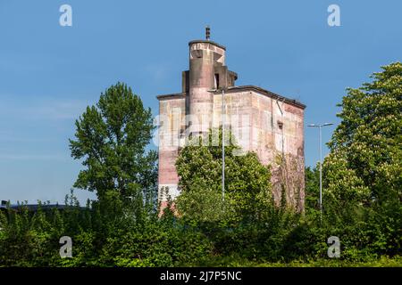 Hochbunker in der Carl-Duisberg-Straße in Leverkusen, Deutschland Stockfoto