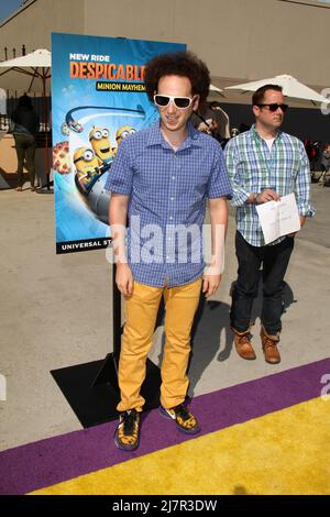 LOS ANGELES - APR 11: Josh Sussman beim verabscheuungswürdigen Me Minion Mayhem und Super Silly Fun Land in den Universal Studios Hollywood am 11. April 2014 in Universal City, CA Stockfoto