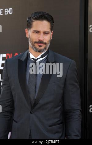 LOS ANGELES - 17. JUNI: Joe Manganiello bei der Premiere der HBO-Staffel „True Blood“ 7 im TCL Chinese Theatre am 17. Juni 2014 in Los Angeles, CA Stockfoto