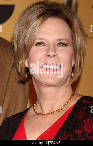 LOS ANGELES - 10. DEZEMBER: JoBeth Williams bei der Nominierung der Annual Screen Actors Guild Awards 21. im Pacific Design Center am 10. Dezember 2014 in West Hollywood, CA Stockfoto