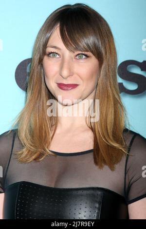 LOS ANGELES - JAN 5: Isidora Goreshter feiert auf der Showtime bei A Cecconi’s am 5. Januar 2014 in West Hollywood, CA, die neuen Jahreszeiten von „Shameless“, „House of Lies“ und „Episodes“ Stockfoto