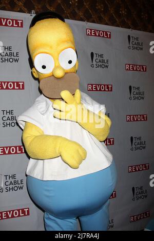 LOS ANGELES - APR 30: Homer Simpson bei der Gala des NCTA-Vorsitzenden zur Cable-REVOLTE im Belasco Theatre am 30. April 2014 in Los Angeles, CA Stockfoto