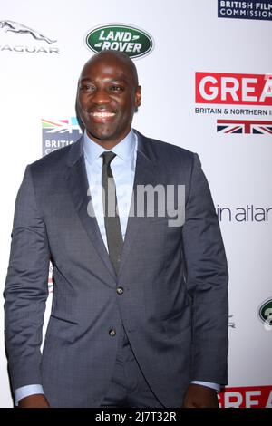 LOS ANGELES - 28. FEB: Adewale Akinnuoye-Agbaje beim 2014. GROSSEN britischen Oscar-Empfang in der British Residence am 28. Februar 2014 in Los Angeles, CA Stockfoto