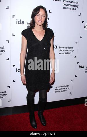 LOS ANGELES - DEZ 5: Jorja Fox bei den IDA Documentary Awards 2014 in den Paramount Studios am 5. Dezember 2014 in Los Angeles, CA Stockfoto