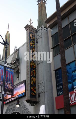 LOS ANGELES - OCT 26: Atmosphäre bei der 'Interstellar' Premiere im TCL Chinese Theatre am 26. Oktober 2014 in Los Angeles, CA Stockfoto