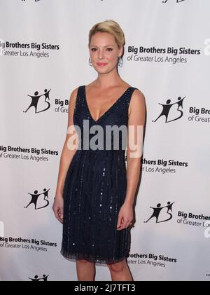 LOS ANGELES - Okt 24: Katherine Heigl im Big Brothers Big Sisters Big Bash im Beverly Hilton Hotel am 24. Oktober 2014 in Beverly Hills, CA Stockfoto