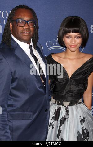 LOS ANGELES - Okt 8: Kazembe Ajamu Coleman, Zendaya Coleman bei der Gala der Princess Grace Foundation 2014 im Beverly Wilshire Hotel am 8. Oktober 2014 in Beverly Hills, CA Stockfoto