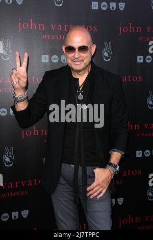 LOS ANGELES - SEP 21: John Varvatos beim John Varvatos und Ringo Starr feiern am 21. September 2014 in West Hollywood, CA, den Internationalen Friedenstag bei John Varvatos Stockfoto