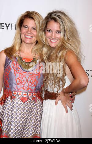 LOS ANGELES - SEP 15: Lisa Whelchel, Clancy Cauble beim PaleyFest 2014 Fall - 'Facts of Life' 35. Anniv Reunion im Paley Center for Media am 15. September 2014 in Beverly Hills, CA Stockfoto