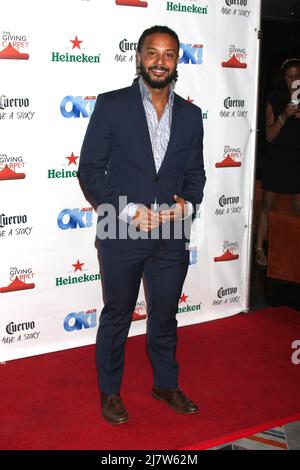 LOS ANGELES - 21. AUGUST: Brandon Jay McLaren im OK! TV Awards Party im Sofiitel L.A. am 21. August 2014 in West Hollywood, CA Stockfoto