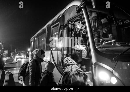 Michael Bunel / Le Pictorium - Flüchtlinge an der polnisch-ukrainischen Grenze nach dem Einmarsch der russischen Armee in die Ukraine - 4/3/2022 - - AT Stockfoto