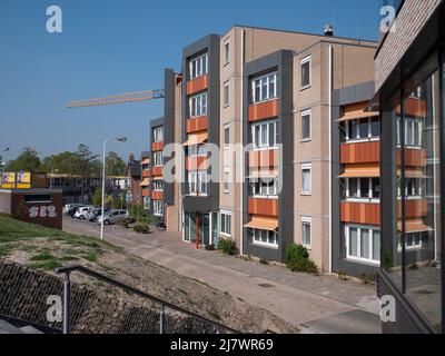 Terneuzen, Niederlande, 23. April 2022, Neubauwohnungen im Zentrum von Terneuzen Stockfoto