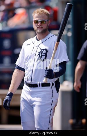 DETROIT, MI – 10. MAI: Detroit Tigers verließ Fielder Austin Meadows (17), der am 10. Mai 2022 in Detroit, Michigan im Dugout gegen die Oakland Athletics im Comerica Park angeschaut wurde. (Joe Robbins/Image of Sport) Stockfoto