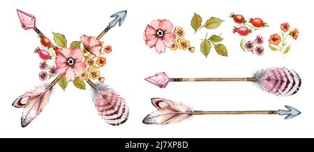 Aquarell gekreuzte Pfeile und Blumen gesetzt. Kollektion mit Tribal-Boho-Elementen: Kristallpfeifen, Federn, rosa Vintage-Blüten. Handbemalt Stockfoto