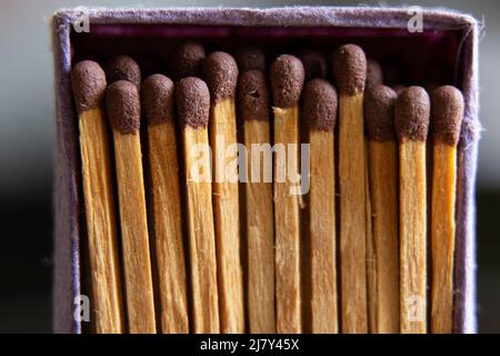 Alte Übereinstimmungen in einer Box Nahaufnahme, Übereinstimmung Stockfoto