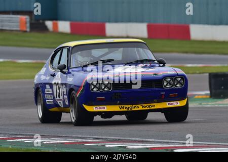 Simon Evans, Joe Twyman, Ford Capri RS2600, Ein einstündiges Rennen mit der Option eines zweiten Fahrers in kultigen Limousinen und Tourenwagen-Rennläufern, die an diesem Rennen teilnahmen Stockfoto