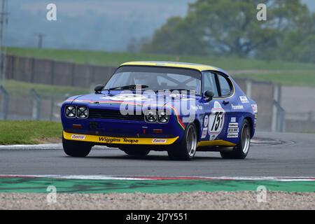 Simon Evans, Joe Twyman, Ford Capri RS2600, Ein einstündiges Rennen mit der Option eines zweiten Fahrers in kultigen Limousinen und Tourenwagen-Rennläufern, die an diesem Rennen teilnahmen Stockfoto