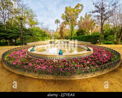 Fuente de las Ranas (Froschbrunnen) im Park Maria Luisa - Sevilla, Spanien Stockfoto