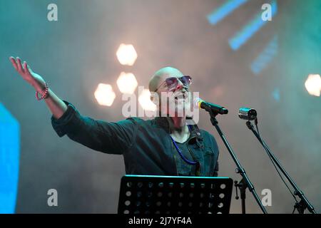 Turin, Italien. 09.. Mai 2022. Negrita auf der Bühne des Eurovision Village im Valentino Park in Turin, Italien, am 9. Mai 2022 für den Eurovision Song Contest 2022. (Foto: Tonello Abozzi/Pacific Press/Sipa USA) Quelle: SIPA USA/Alamy Live News Stockfoto