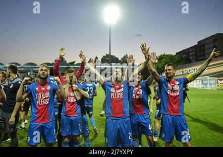 Mlada Boleslav, Tschechische Republik. 11.. Mai 2022. Viktoria Plzen ist sich sicher, die tschechische Fußballliga zu gewinnen, nachdem sie Hradec Kralove noch vor der letzten Runde in Mlada Boleslav, Tschechische Republik, am 11. Mai 2022 besiegt hat. Kredit: Radek Petrasek/CTK Foto/Alamy Live Nachrichten Stockfoto