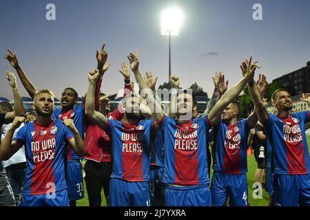 Mlada Boleslav, Tschechische Republik. 11.. Mai 2022. Viktoria Plzen ist sich sicher, die tschechische Fußballliga zu gewinnen, nachdem sie Hradec Kralove noch vor der letzten Runde in Mlada Boleslav, Tschechische Republik, am 11. Mai 2022 besiegt hat. Kredit: Radek Petrasek/CTK Foto/Alamy Live Nachrichten Stockfoto