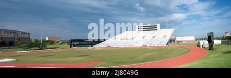 Wichita, Kansas, USA: 6-2021: Cessna Stadium auf dem Campus der Wichita State University Stockfoto