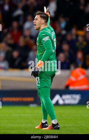 11.. Mai 2022; Molineux Stadium, Wolverhampton, West Midlands, England; Premier League Football, Wolverhampton Wanderers gegen Manchester City: Ederson von Manchester City Stockfoto