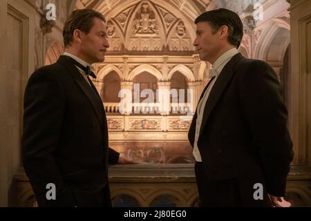 VERÖFFENTLICHUNG: 8. März 2022 TITEL: Downton Abbey: A New Era STUDIO: Universal Picturs REGIE: Simon Curtis PLOT: Follow-up zum Spielfilm von 2019, in dem die Familie Crawley und die Mitarbeiter von Downton einen königlichen Besuch vom König und der Königin von Großbritannien erhielten. HAUPTROLLE: Dominic West spielt Guy Dexter und Robert James Collier als Thomas Barrow. (Kreditbild: © Universal Pictures/Entertainment Pictures) Stockfoto