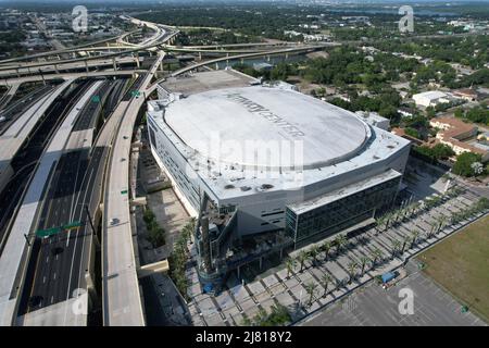 Eine Luftaufnahme des Amway Center, Samstag, 30. April 2022 in Orlando, Florida. Die Arena ist die Heimat des Orlando Magic. Stockfoto