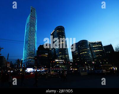 Das ultramoderne Sanlitun SOHO Shopping & Bushiness Center und das Intercontinental Sanlitun in Chaoyang, Peking, China. Stockfoto