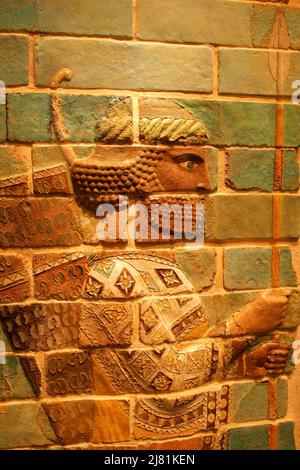 Bas-Relief im Louvre, Saadiyat Island, Abu Dhabi, Vereinigte Arabische Emirate Stockfoto