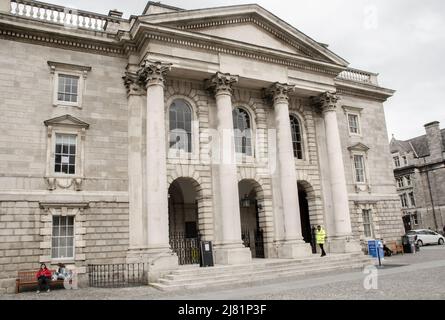 Das Trinity College Dublin ist eine renommierte Universität in der irischen Hauptstadt Dublin. Die Universität wurde 1592 nach dem Vorbild der Universitäten gegründet Stockfoto