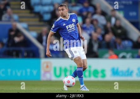 Leicester, Großbritannien. 11.. Mai 2022. Timoty Castagne #27 von Leicester City am Ball in Leicester, Vereinigtes Königreich am 5/11/2022. (Foto von James Heaton/News Images/Sipa USA) Quelle: SIPA USA/Alamy Live News Stockfoto