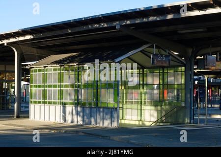 Glashaus am Bahnhof von Goslar Stockfoto