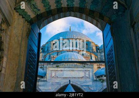 Osmanische oder islamische Architektur Hintergrundbild. Sehzade oder Sehzadebasi Moschee in Istanbul. Stockfoto