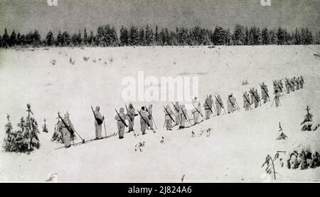 Finnland im 2. Weltkrieg. An der finnischen Nordfront, dem Russo-Finish-Krieg, finnischen aktiven Skipatrouillen - eine Abteilung während des bitterkalten Winters. Finnland, Europa. Soldaten des Zweiten Weltkriegs Soldaten des Zweiten Weltkriegs. Finnland im Krieg. Finnland vom 31. Dezember 1939 Stockfoto