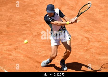 Rom, Italien. 12.. Mai 2022. Alex De Minaur aus Australien kehrt am 16 12.. Mai 2022 beim Internazionali BNL D'Italia Tennisturnier im Foro Italico in Rom, Italien, zu Alexander Zverev aus Deutschland zurück. Foto Antonietta Baldassarre/Insidefoto Kredit: Insidefoto srl/Alamy Live News Stockfoto