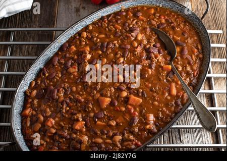 Chili con Carne mit Süßkartoffeln Stockfoto