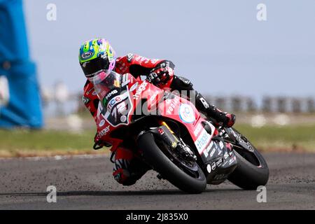 Portrush, Antrim, Nordirland. 12.. Mai 2022. FonaCAB Nicholl Oils Northwest 200 Qualifying; Josh Brookes (PBM Ducati) in Donnerstagen Superbike Qualifying Credit: Action Plus Sports/Alamy Live News Stockfoto