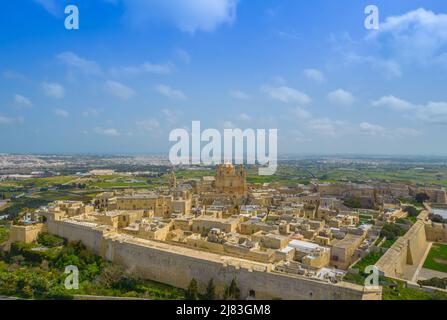 Luftpanorama der Stadt Mdina Festung in Malta auch als Stille Stadt. Alte mittelalterliche ummauerte Stadt - die alte Hauptstadt von Malta Stockfoto