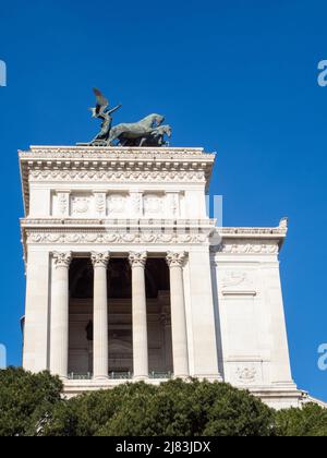 Quadriga auf dem Monumento Vittorio Emanuele II, Piazza Venezia, Rom, Italien Stockfoto