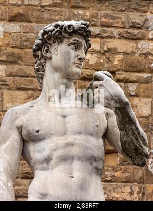 Kopie der Davidstatue Michelangelos auf der Piazza della Signoria, Florenz, Italien Stockfoto