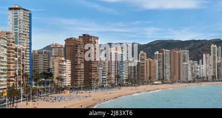 Levante Strand im Winter, Benidorm, Costa Blanca, Spanien, Europa Stockfoto