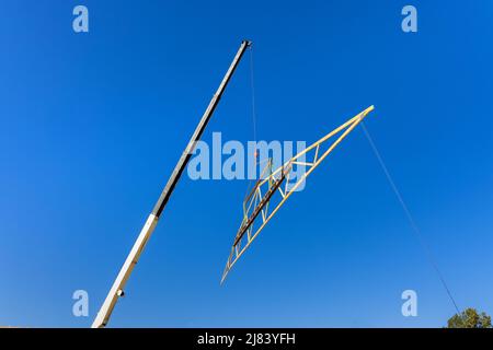 Dachtragwerk-System mit Holz, Balken ein Innenansicht Haus Gebäude Stockfoto