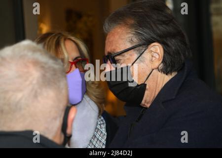 Al Pacino wurde im Palazzo Parigi für die Dreharbeiten zum ‘House of Gucci’ in Mailand, Italien entdeckt. Mit: Al Pacino wo: Mailand, Italien Wann: 12. März 2021 Credit: Mairo Cinquetti/WENN Stockfoto