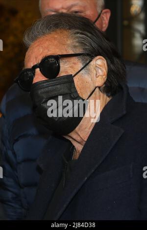 Al Pacino wurde im Palazzo Parigi für die Dreharbeiten zum ‘House of Gucci’ in Mailand, Italien entdeckt. Mit: Al Pacino wo: Mailand, Italien Wann: 12. März 2021 Credit: Mairo Cinquetti/WENN Stockfoto