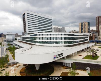 ZUNYI, CHINA - 12. MAI 2022 - ein Foto vom 12. Mai 2022 zeigt die bevorstehende Operation des Kweichhow Moutai Krankenhauses in Zunyi, Provinz Guizhou, Stockfoto