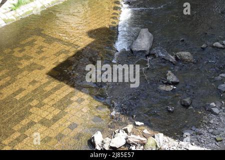 Fluss nette in der Kleinstadt Mayen Stockfoto