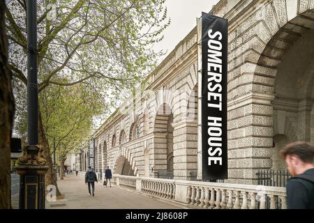 Uferseite des Somerset House, London, England. Stockfoto